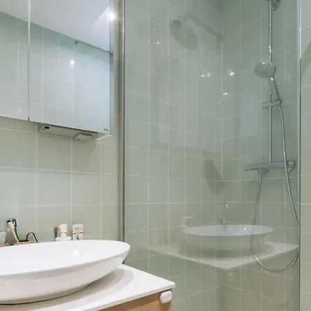 Family Spacious&central 1bd Apart For 4 Appartement Parijs