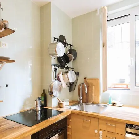 Family Spacious&central 1bd Apart For 4 Parijs