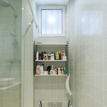 Family Spacious&central 1bd Apart For 4 *